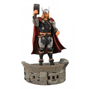 Diamond Select Toys Marvel Select: Thor Action Figure