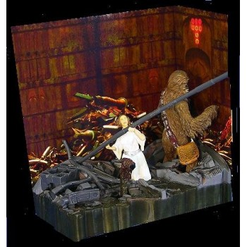 Leia and Chewbacca Death Star Trash Compactor A New Hope Star Wars Diorama #2