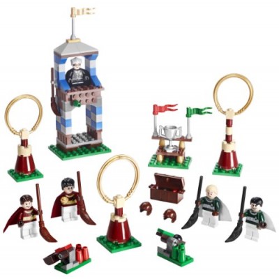 LEGO® Harry Potter(TM) Quidditch Match 4737