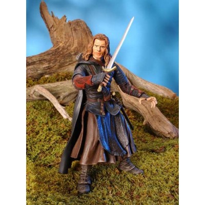 Lord of the Rings: Two Towers Gondorian Ranger Outfield with Weapons Action Figure