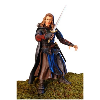 Lord of the Rings: Two Towers Gondorian Ranger Outfield with Weapons Action Figure