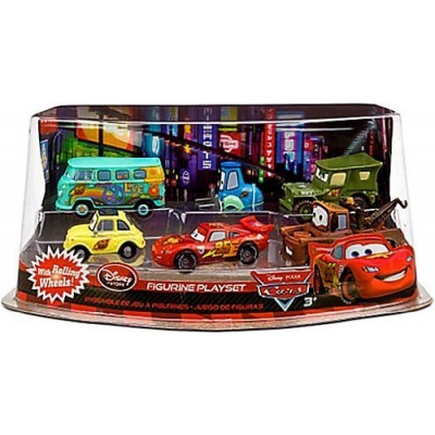 Disney / Pixar CARS Movie Exclusive PVC Figurine Playset Lightning McQueen Pit Crew Includes Luigi, Guido, McQueen, Mater, Sarge Filmore