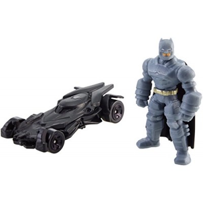 Hot Wheels Batman v Superman: Dawn of Justice Armored Batman Mini & Batmobile