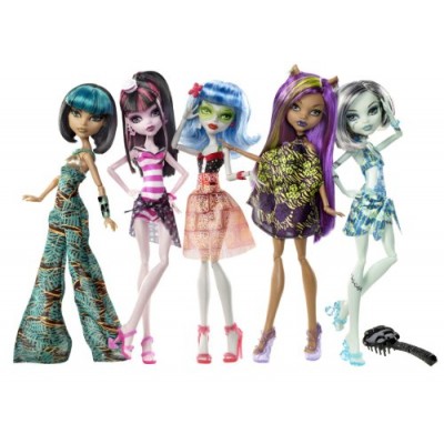 Monster High Skull Shores 5 Pack w/ 3 exclusive Dolls