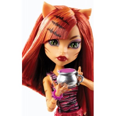 Monster High Coffin Bean Toralei Doll