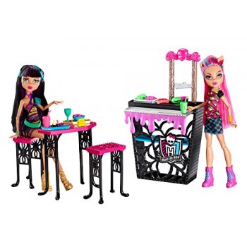 Monster High Creepteria with Cleo de Nile and Howleen Wolf Doll