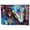 Monster High Freaky Fusion Recharge Chamber Frankie Stein Doll and Playset